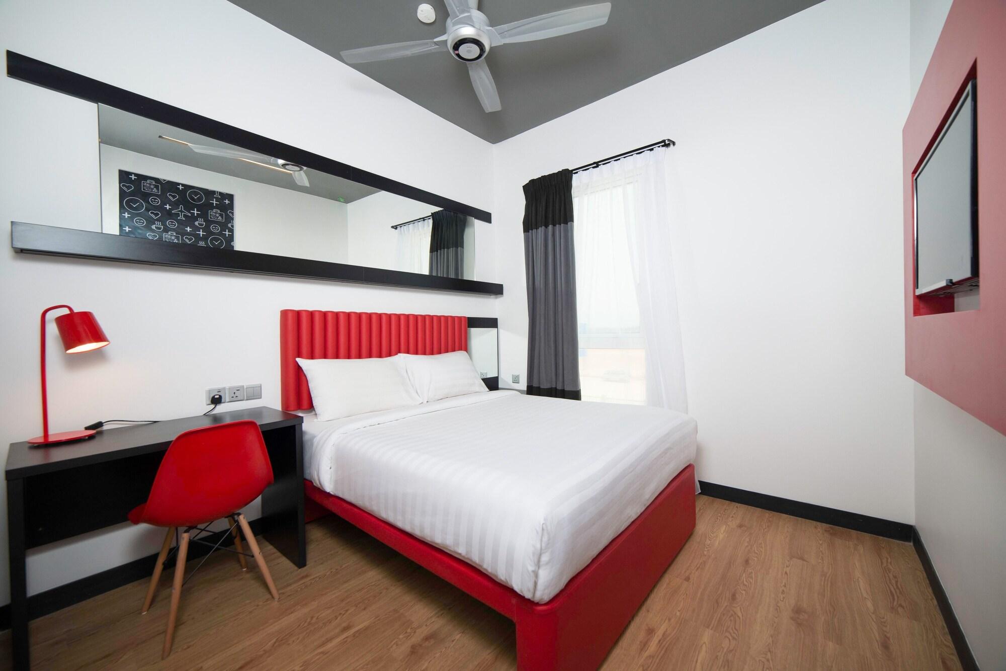 Tune Hotel Klia-Klia2, Airport Transit Hotel Сепанг Экстерьер фото