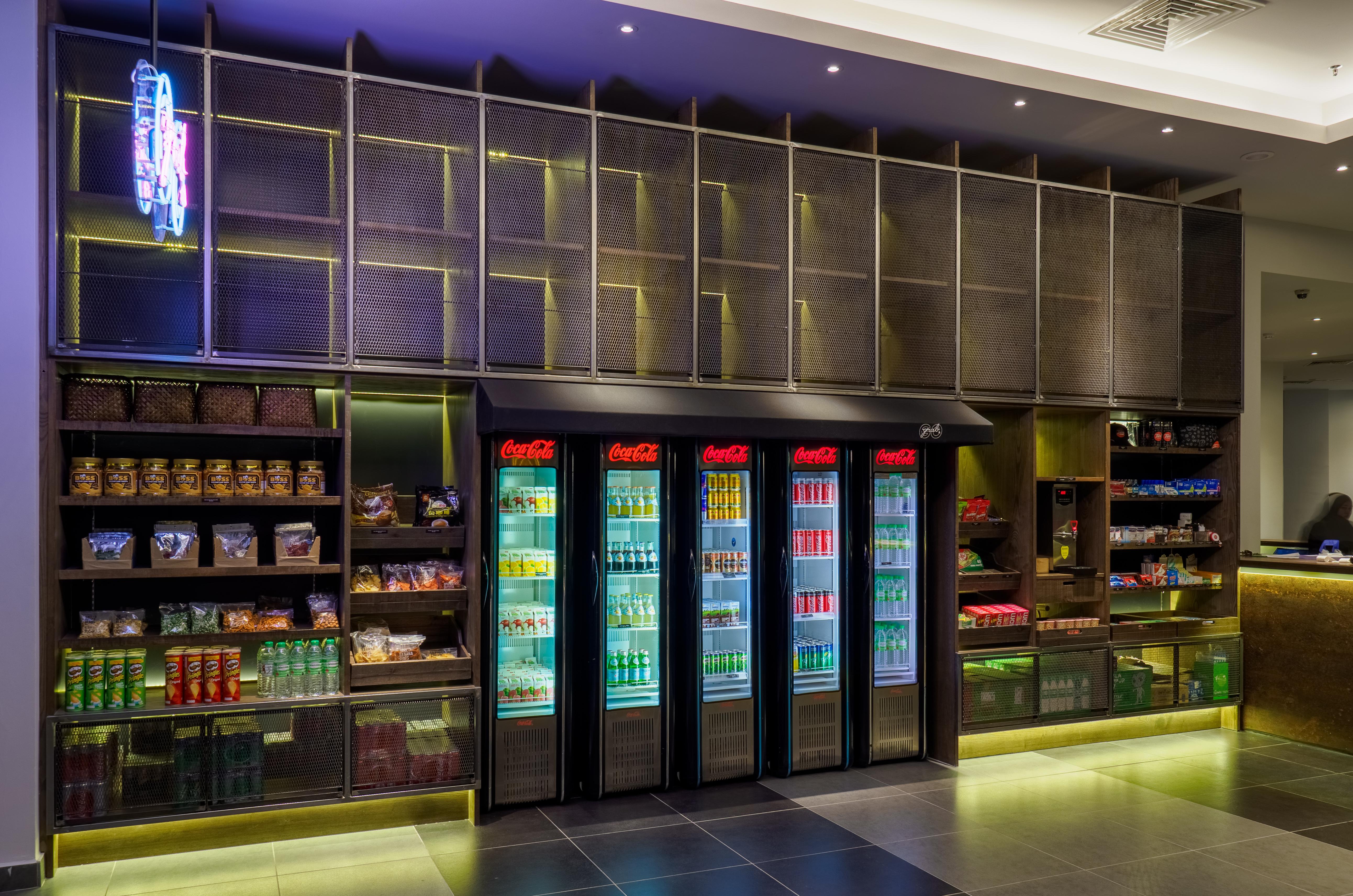 Tune Hotel Klia-Klia2, Airport Transit Hotel Сепанг Экстерьер фото