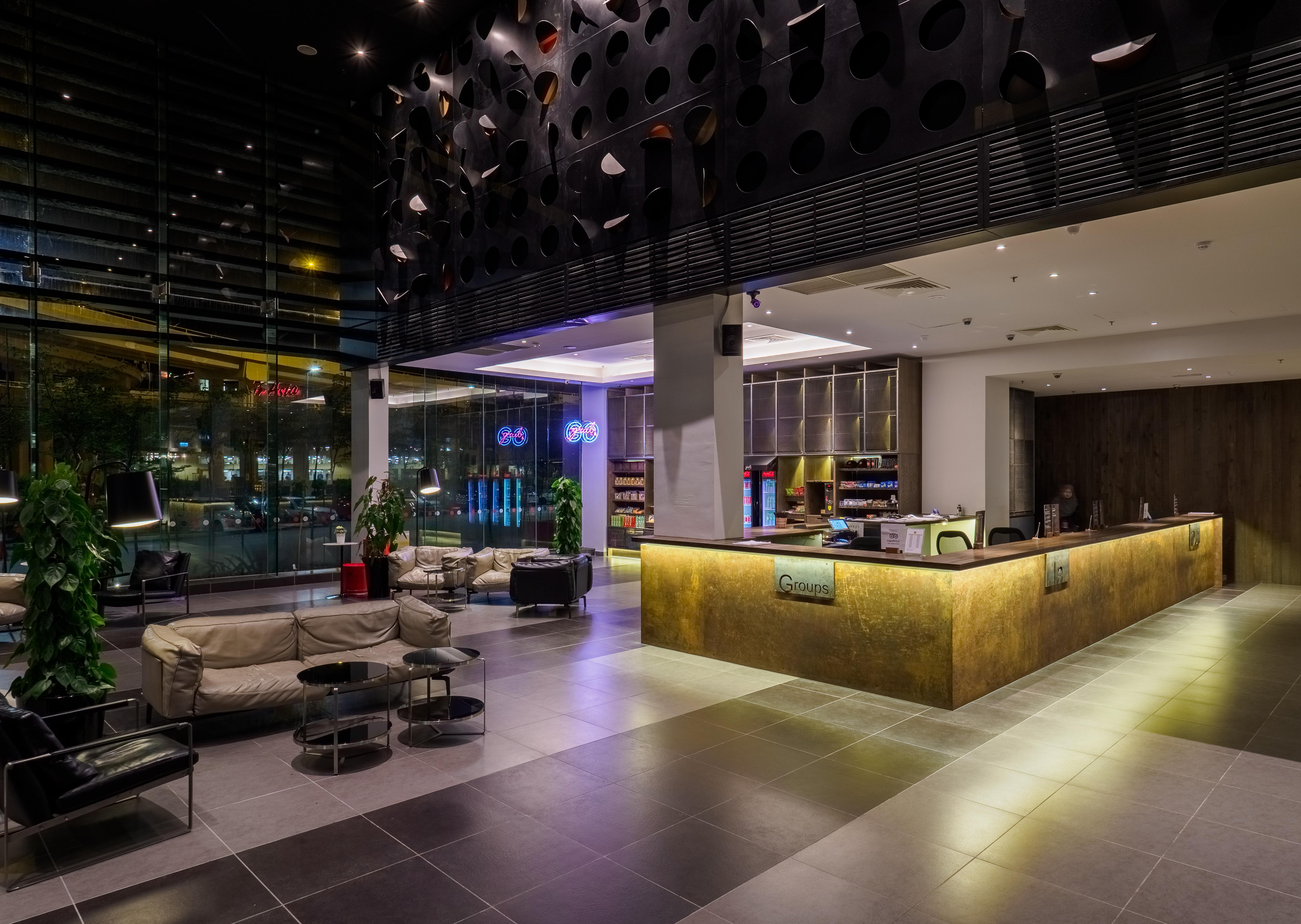 Tune Hotel Klia-Klia2, Airport Transit Hotel Сепанг Экстерьер фото