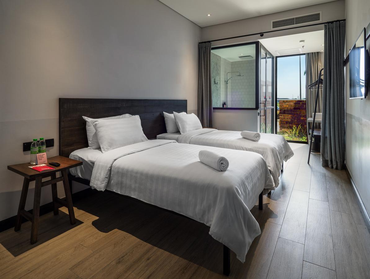 Tune Hotel Klia-Klia2, Airport Transit Hotel Сепанг Экстерьер фото